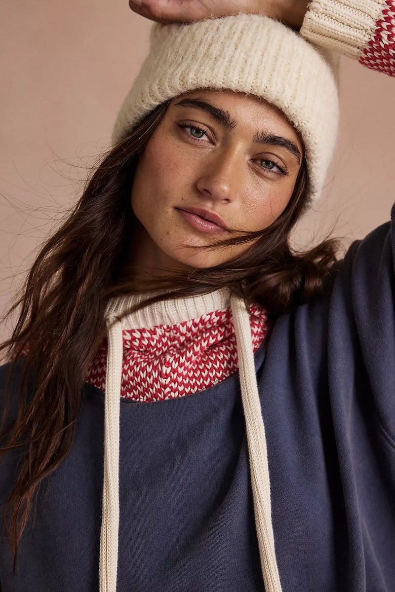 Snug Bonnet Sweatshirt Indigo