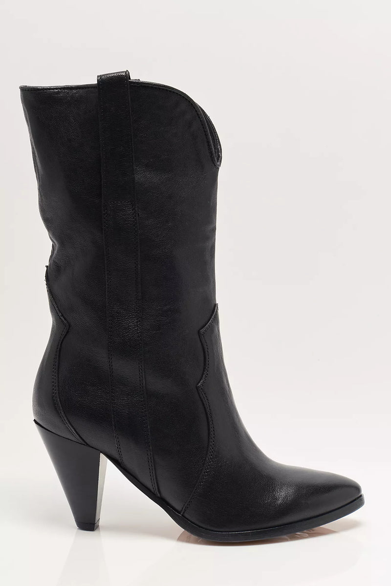 Feather Heel Boots Black Leather