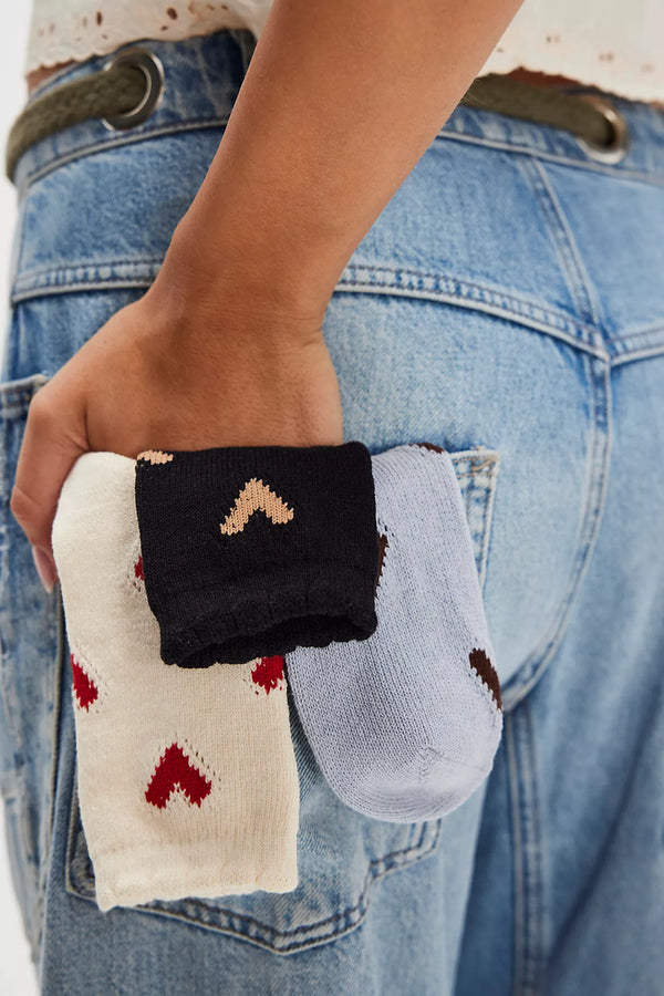 Cupids Bow Socks Black