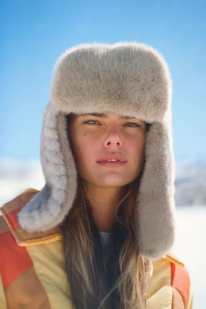 Chevron Trapper Cappuccino