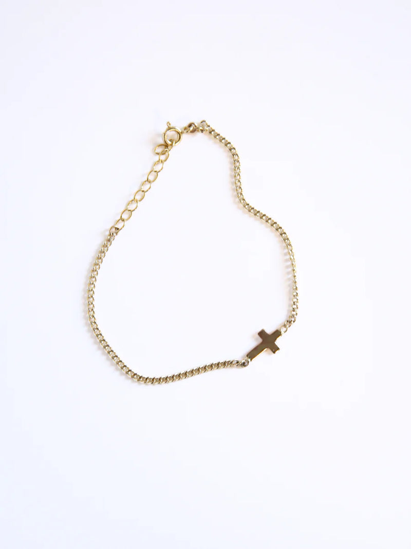 Cross Pendant Curb Chain Bracelet