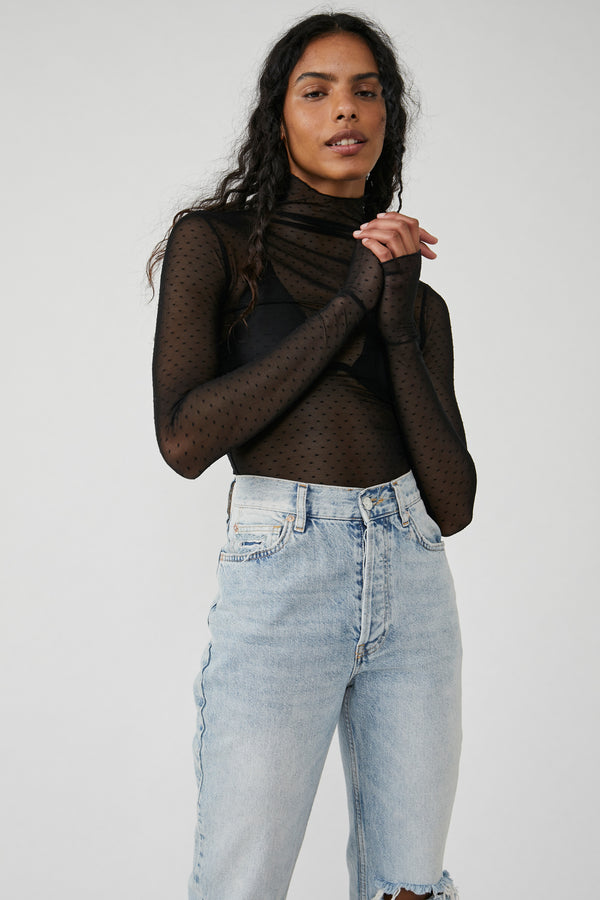 On The Dot Layering Top Black