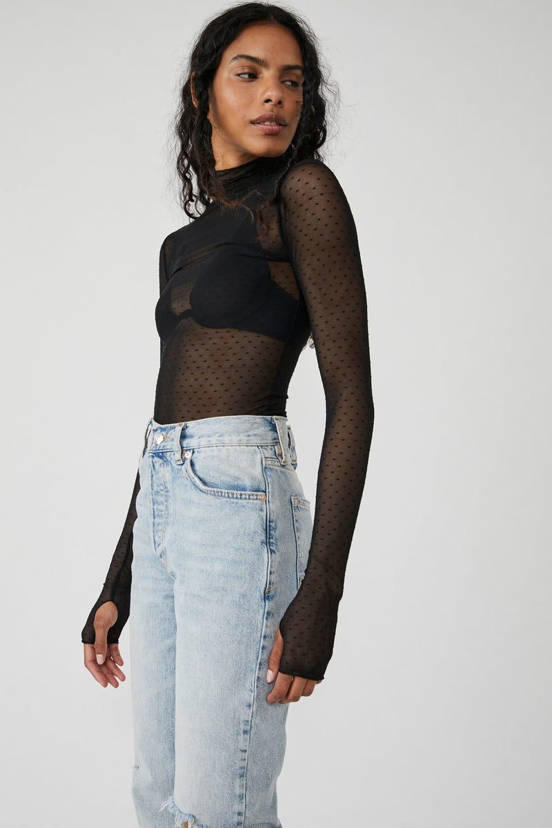 On The Dot Layering Top Black