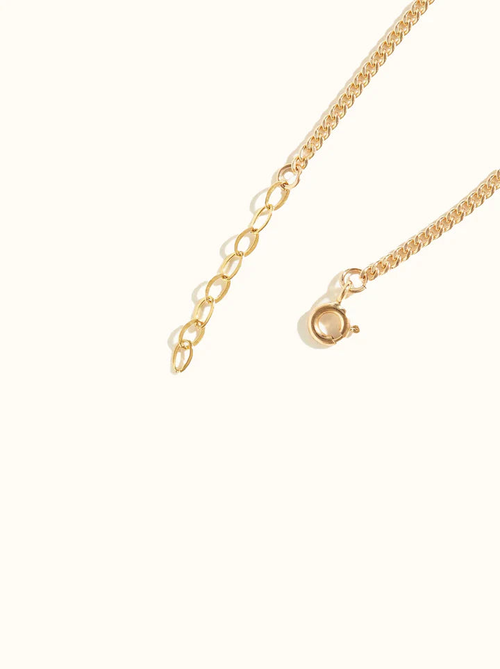 Pearl Curb Chain Bracelet Gold