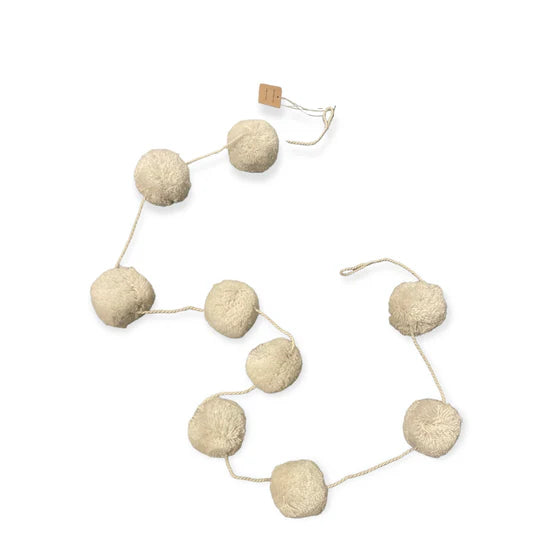 Pom Pom Garland Cream