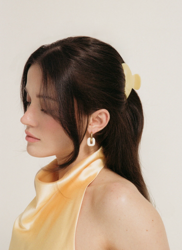 Demi Clip in Butter Medium