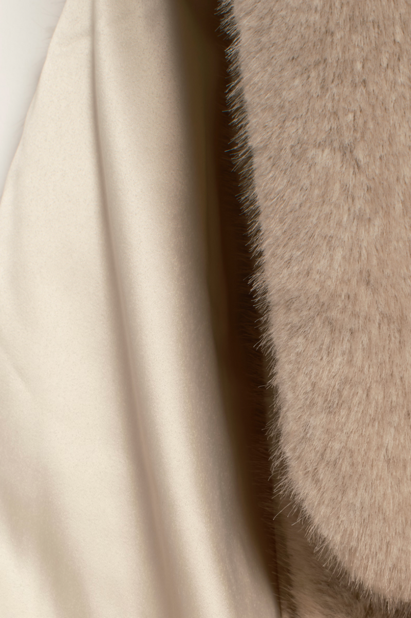 Snow Angel Faux Fur Scarf Ivory