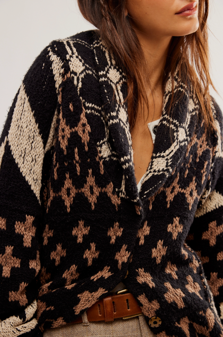 Bright Optimistic Cardi Onyx Caribou Combo