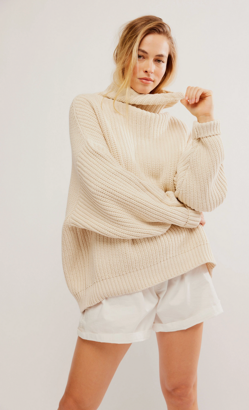 Swim Too Deep Pullover Tea