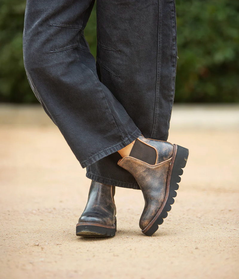 Novel II Black Lux Tan Rustic