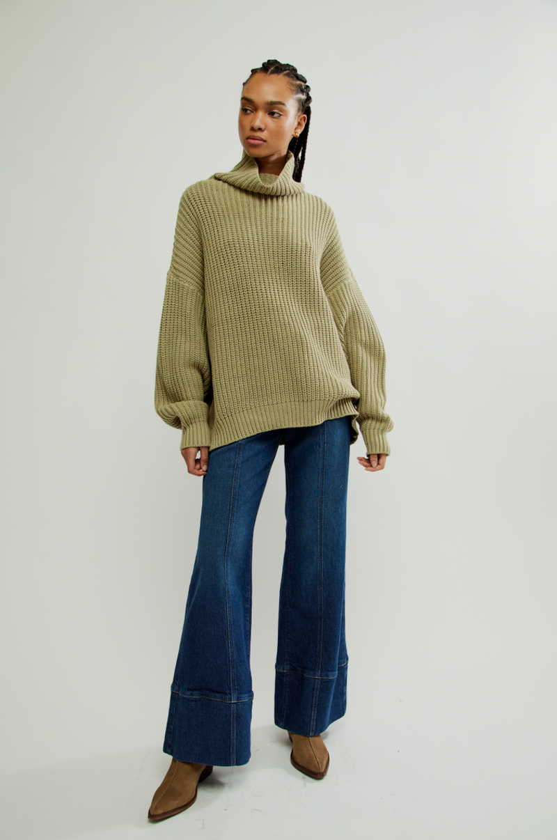 Swim Too Deep Pullover Seahorse