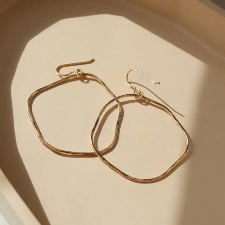 Form Hoop Earring 14k Gold Fill