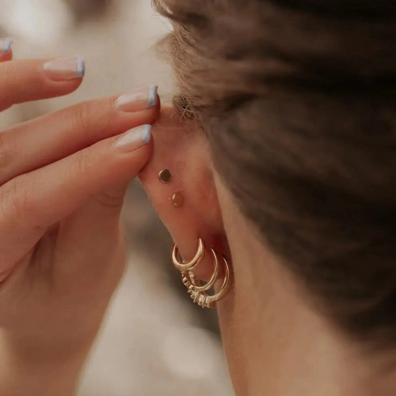 Bow Flat Back Studs Gold