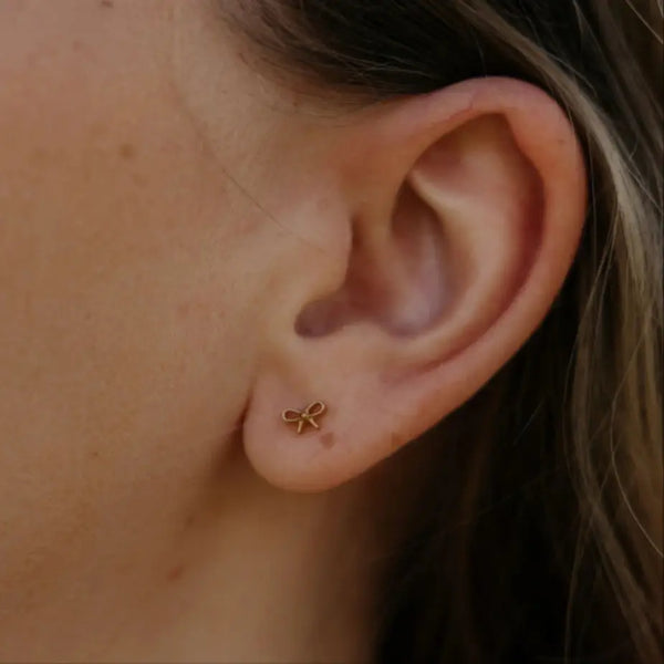 Bow Flat Back Studs Gold